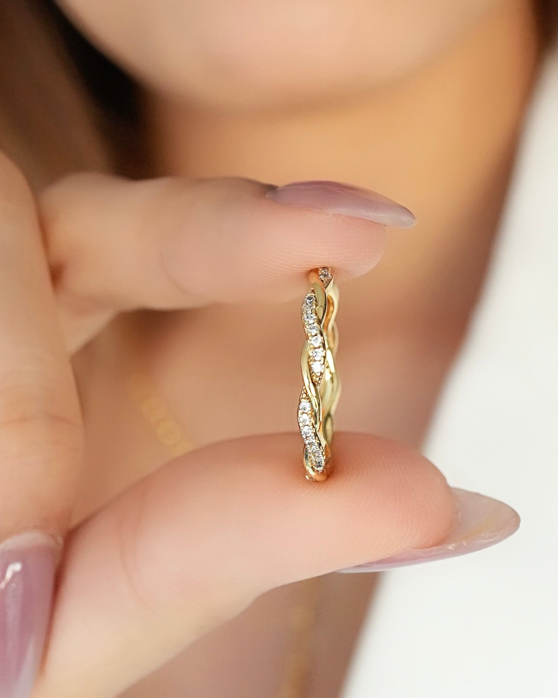 ANILLO ENTRELAZADO CRISTAL 5420