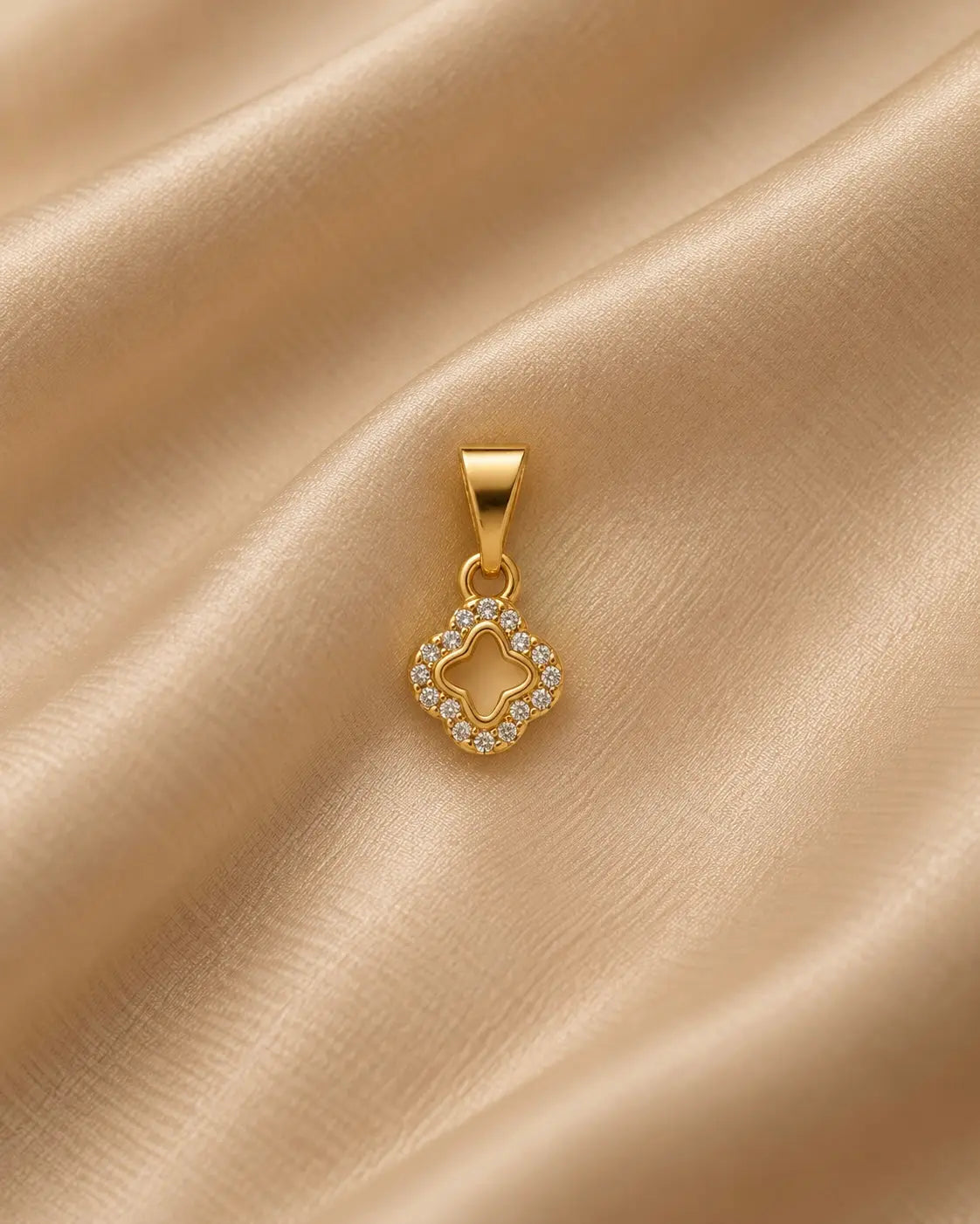DIJE FLOR CRISTAL 5673