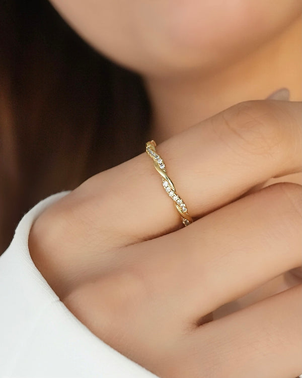 ANILLO ENTRELAZADO CRISTAL 5420