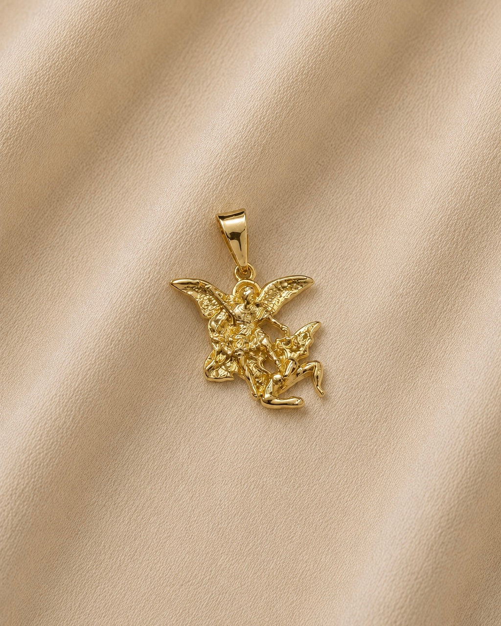DIJE SAN MIGUEL ARCANGEL 16X21MM  6394 Oro laminado Luxus
