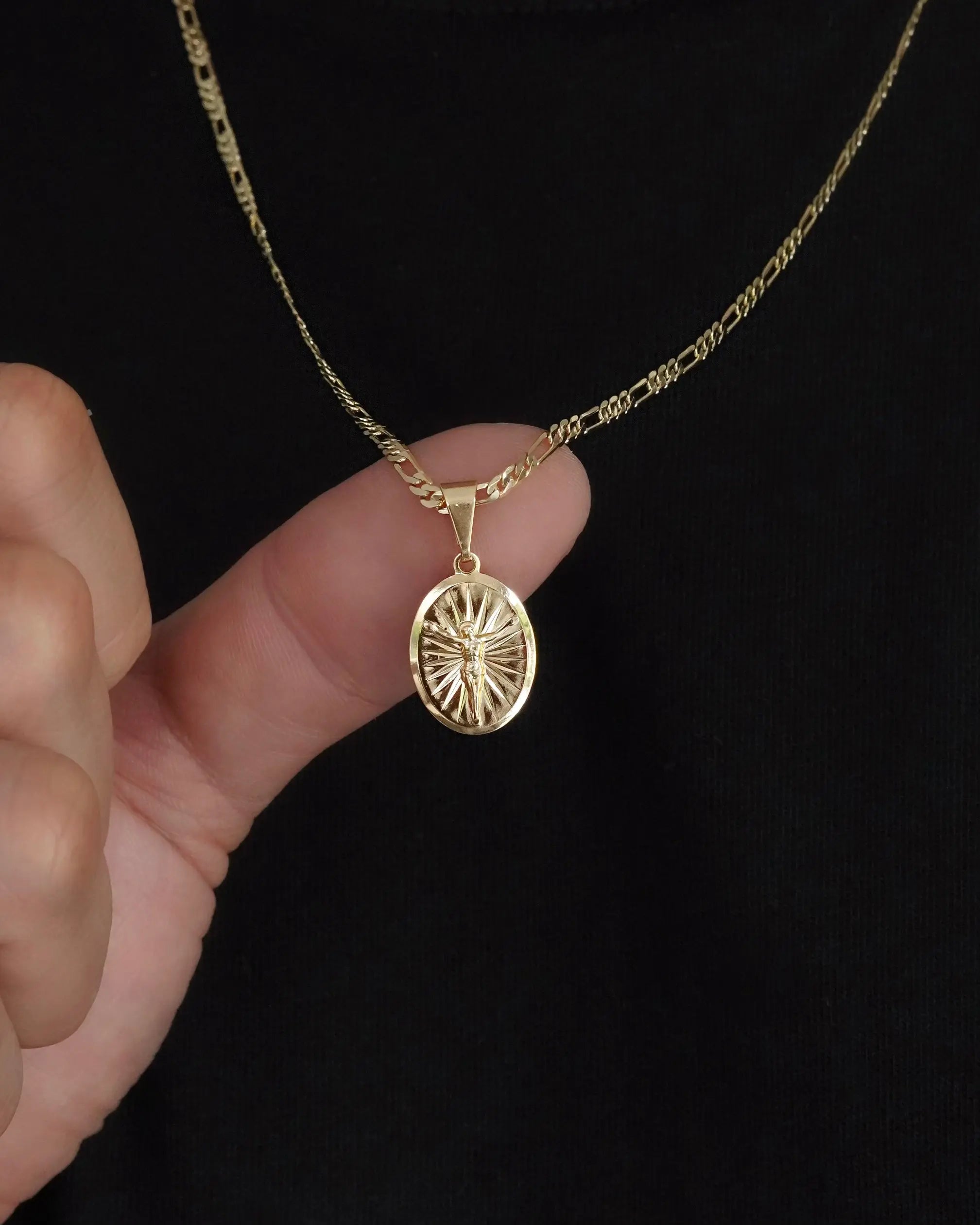 DIJE MEDALLA CRISTO INRI 2 CM  4464 OrolaminadoLuxus
