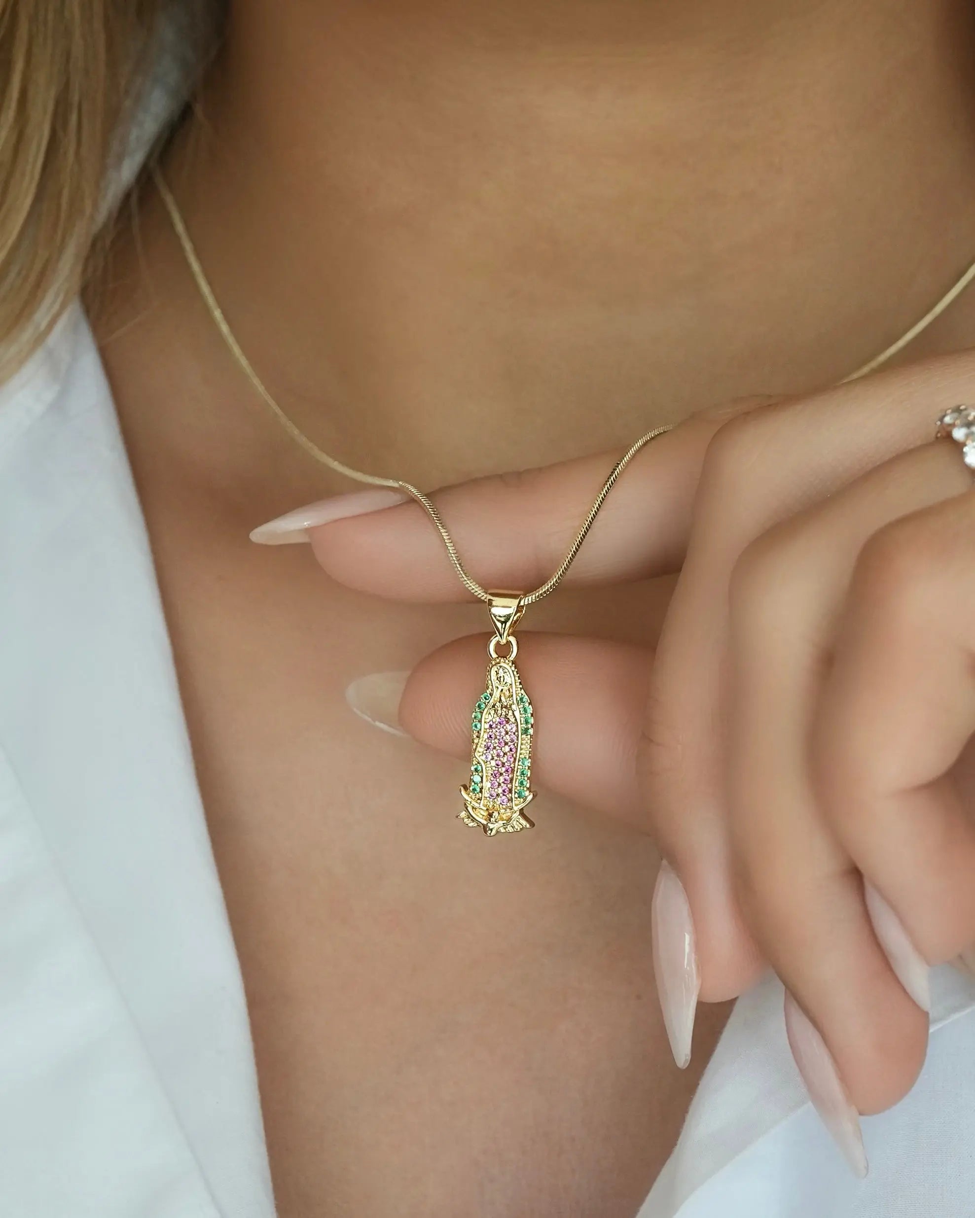 DIJE VIRGEN GUADALUPE DE COLORES MEDIANA 4969 OrolaminadoLuxus