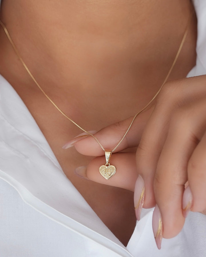 Collar Cadenas De Oro 15 Años Medalla De 15 Años Corazon Oro 10k