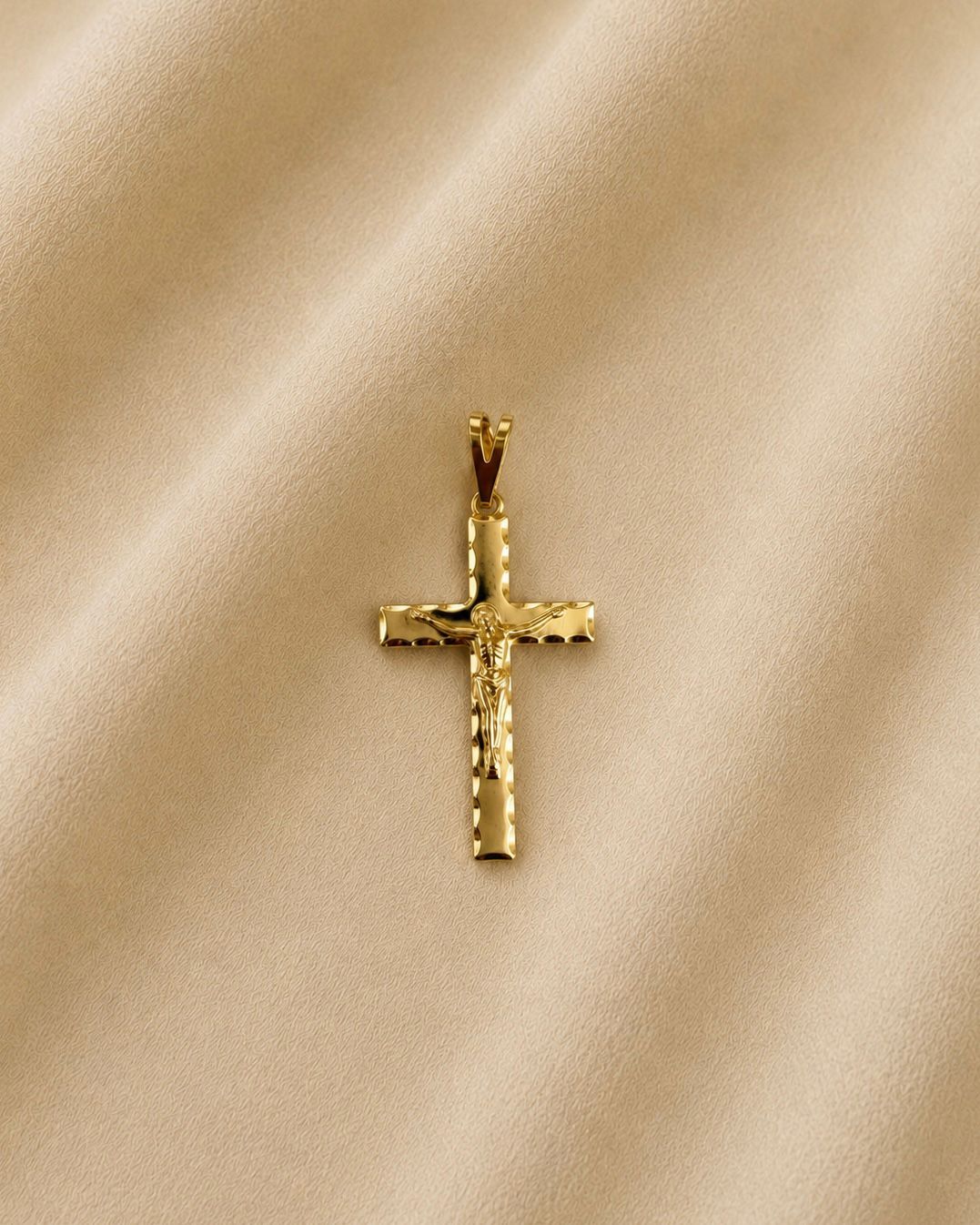 DIJE CRUZ MADERO DIAMANTADA 3CM  6290 Oro laminado Luxus