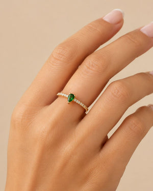ANILLO GOTA CENTRO VERDE ESMERALDA 6329 Oro laminado Luxus