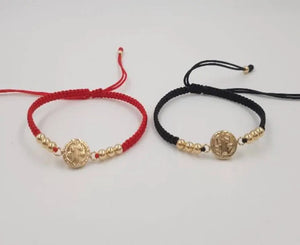 BRAZALETE TEJIDO B4MM CON DIJE SAN BENITO ROJO 1229 OrolaminadoLuxus